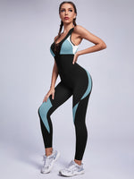 Tuta sportiva con pannelli a contrasto e schiena scoperta