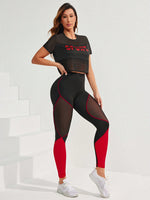 Top E Legging Da Allenamento Con Stampa Di Lettere E Parti In Maglia A Patchwork