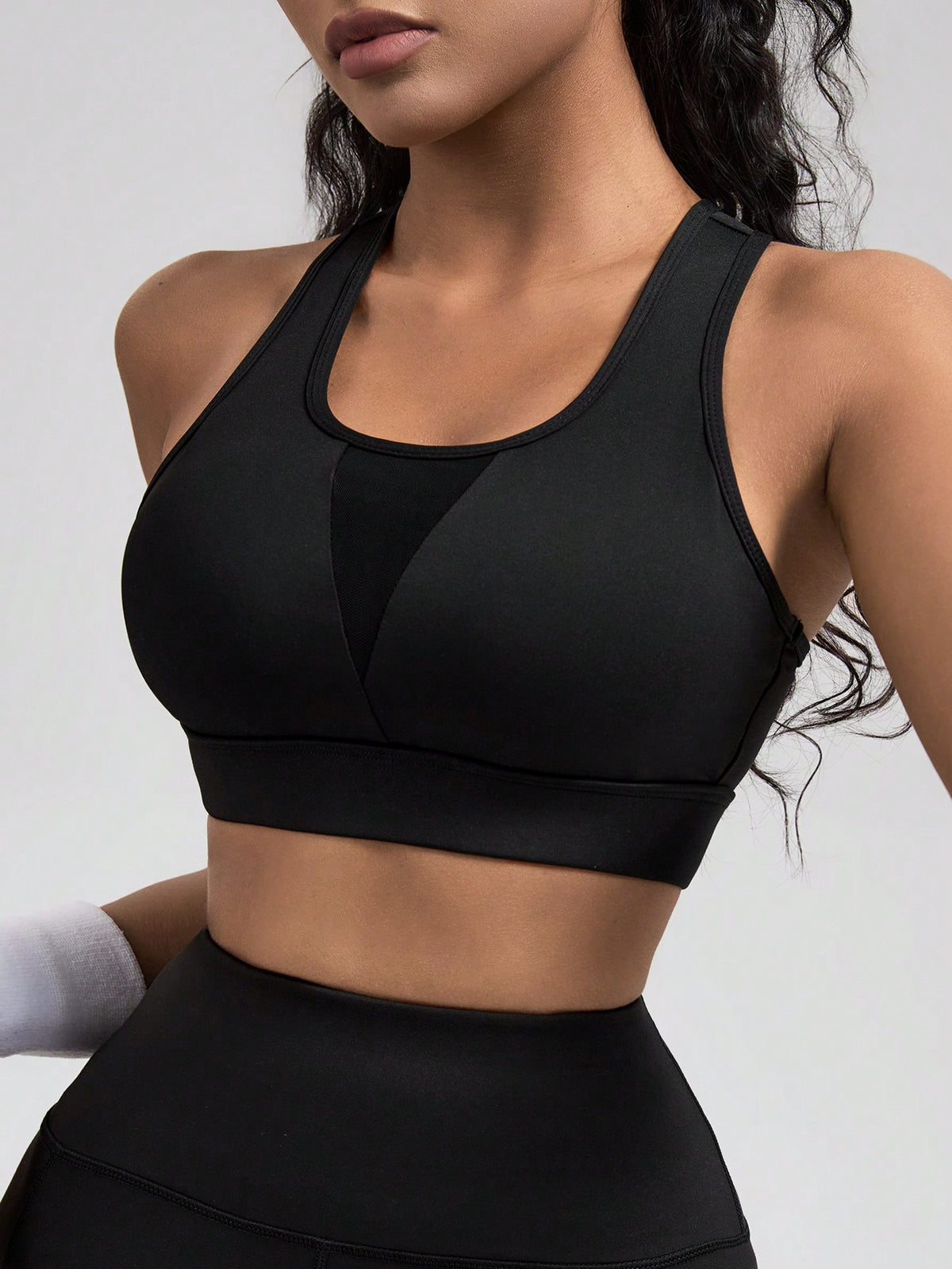 Reggiseno sportivo da donna senza schienale a tinta unita con cinghie regolabili, indossabile quotidianamente