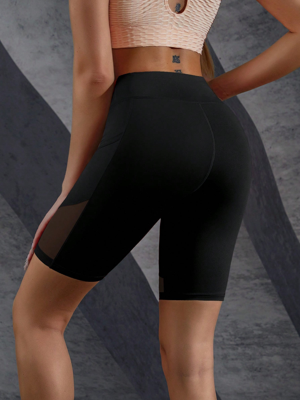 1 pezzo Pantaloncini yoga sportivi da donna con tasca, adatti per la corsa allaria aperta, il fitness e le scene di yoga