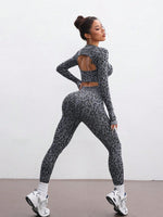 Tuta sportiva a maniche lunghe con stampa leopardata senza cuciture