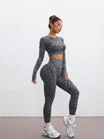 Tuta sportiva a maniche lunghe con stampa leopardata senza cuciture