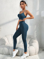 Set di abbigliamento sportivo estivo da donna, composto da top canotta con incrocio sulla schiena e leggings skinny a 7/8