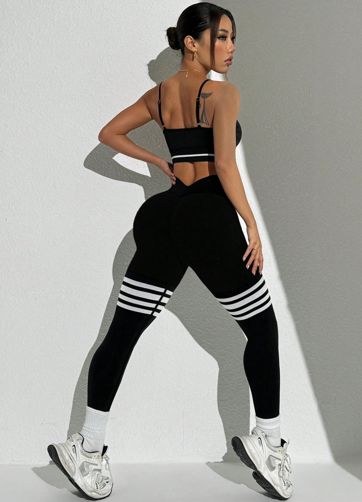 Set di reggiseno sportivo e leggings senza cuciture elastici per donna, vita alta snellente, effetto didietro sodo, tessuto amichevole per la pelle, shapewear a aderenza, casual, versatile, sovrapponibile, set adatto per sport e yoga in tutte le sta