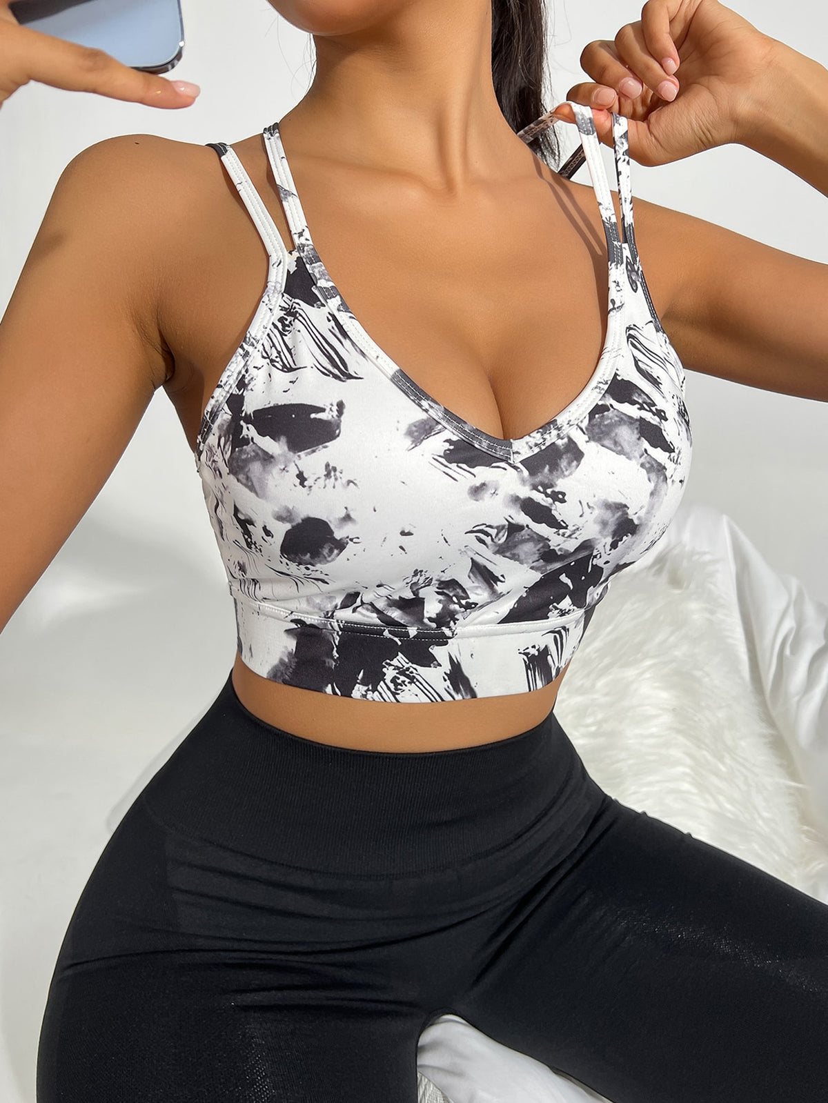 Reggiseni sportivi con stampa floreale cut out indietro