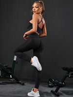 Set sportivo indietro incrociato scrunch butt