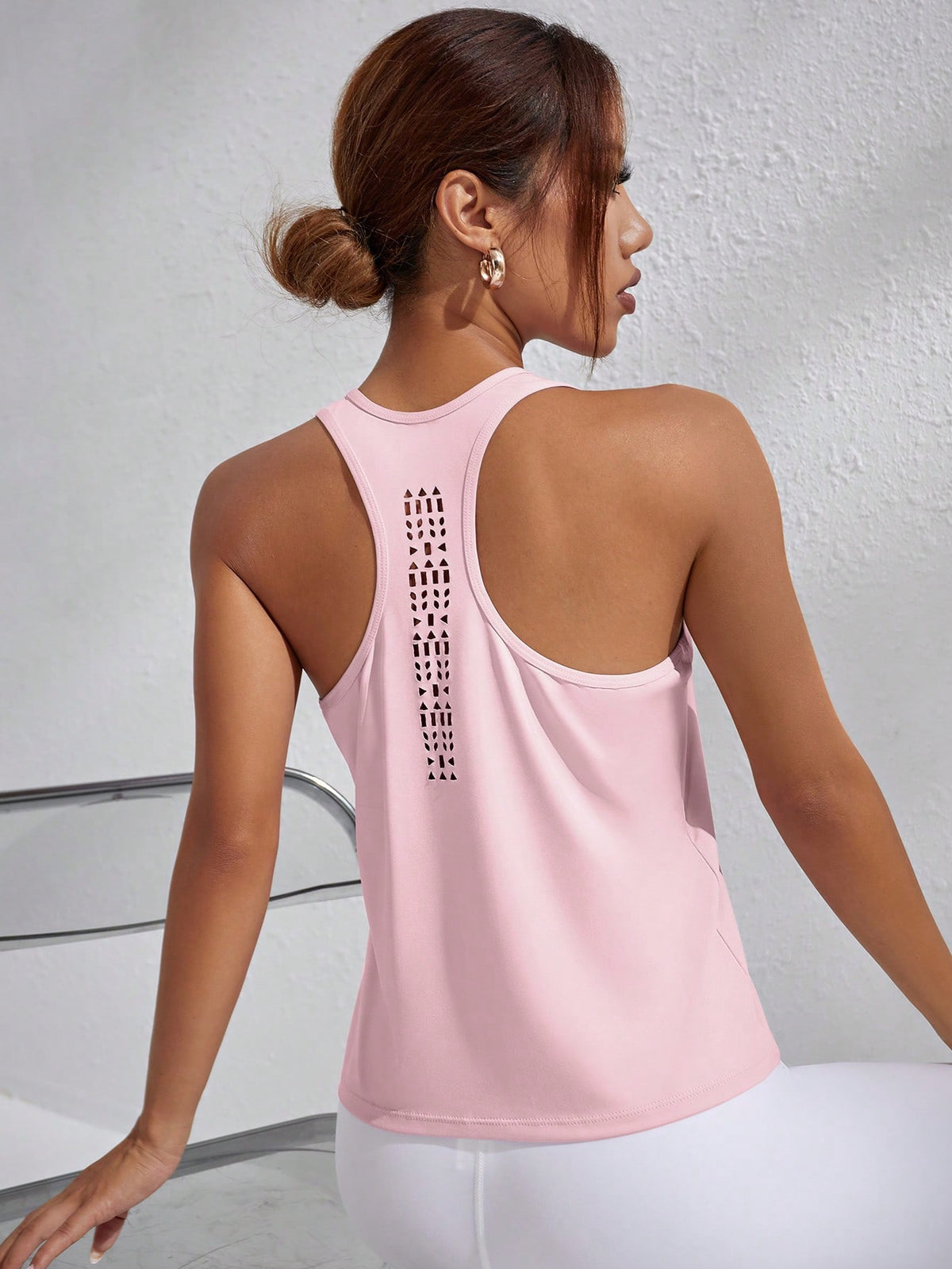 Canotta sportiva con grafica lettera von racer schiena