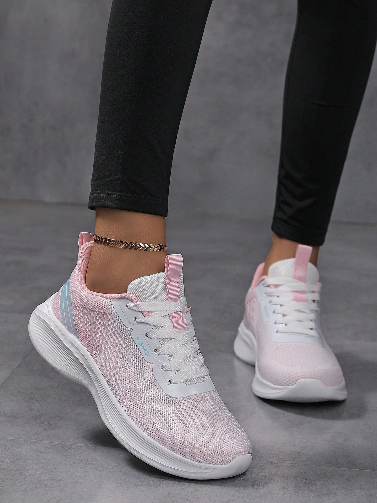 Scarpe da passeggio da donna bianche, scarpe da ginnastica da corsa bianche con lacci sul davanti per donna