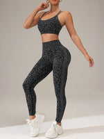 Tuta sportiva da donna senza cuciture ed elastica con stampa leopardata