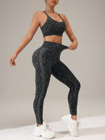 Tuta sportiva da donna senza cuciture ed elastica con stampa leopardata