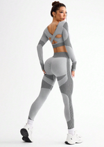 Set Outfit da Fitness da Donna con Top a Canotta con Spalline Incrociate e Pantaloni a Maniche Lunghe