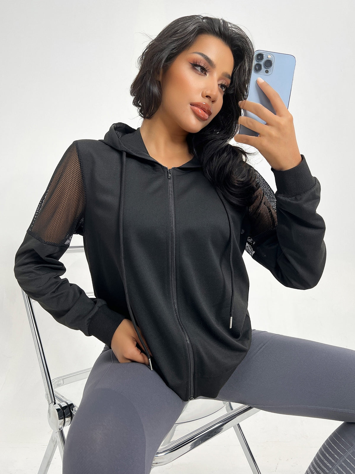 Giacche sportive in maglia a contrasto con coulisse con cappuccio