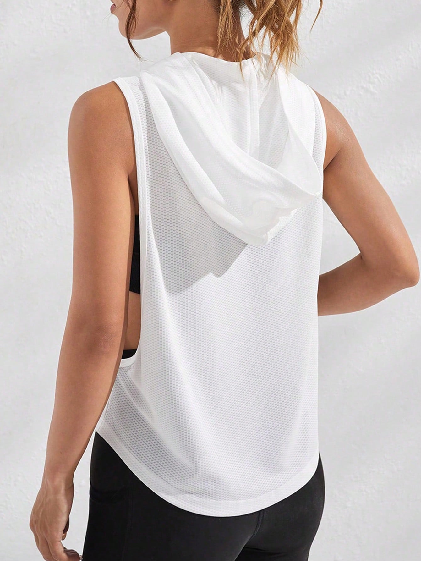 Canotta Hoodie Active con Ricamo