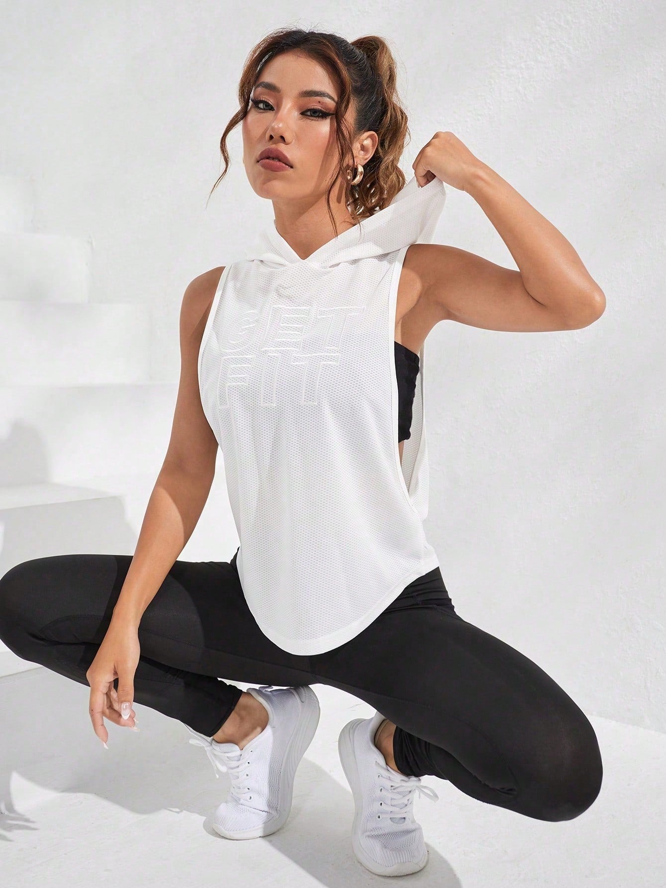 Canotta Hoodie Active con Ricamo